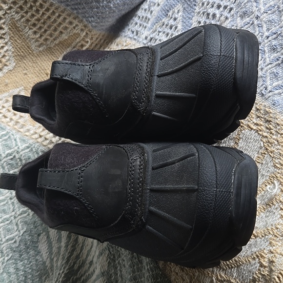 L.L. Bean Black Outdoor Slip-Ons - Picture 4 of 4